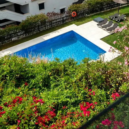 Sea View With Year-round Open Pool Apartment Manilva