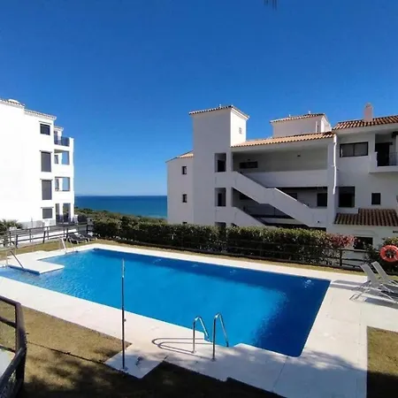 Apartment Sea View With Year-round Open Pool