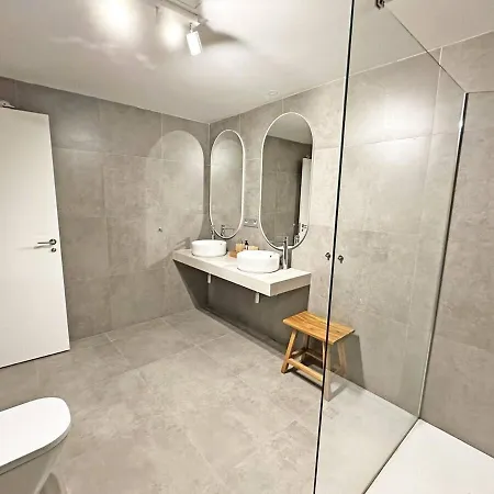 Sea View With Year-round Open Pool Apartment *