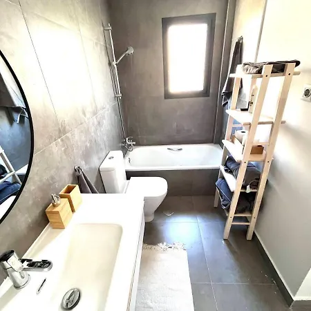 Sea View With Year-round Open Pool * Manilva