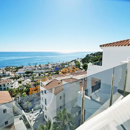 Sea View With Year-round Open Pool *