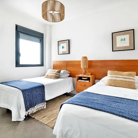 Sea View With Year-round Open Pool Apartment *