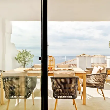 Sea View With Year-round Open Pool Apartment Manilva